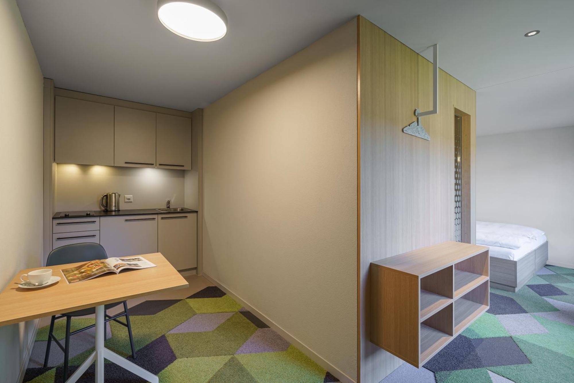 The Lab Hotel & Apartments Тун Экстерьер фото